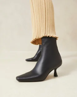 Loeffler Randall Thandy Black Curved Heel Bootie